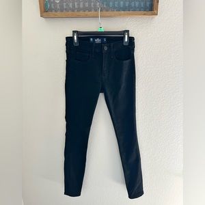 NWOT Hollister Super skinny black jeans size 23